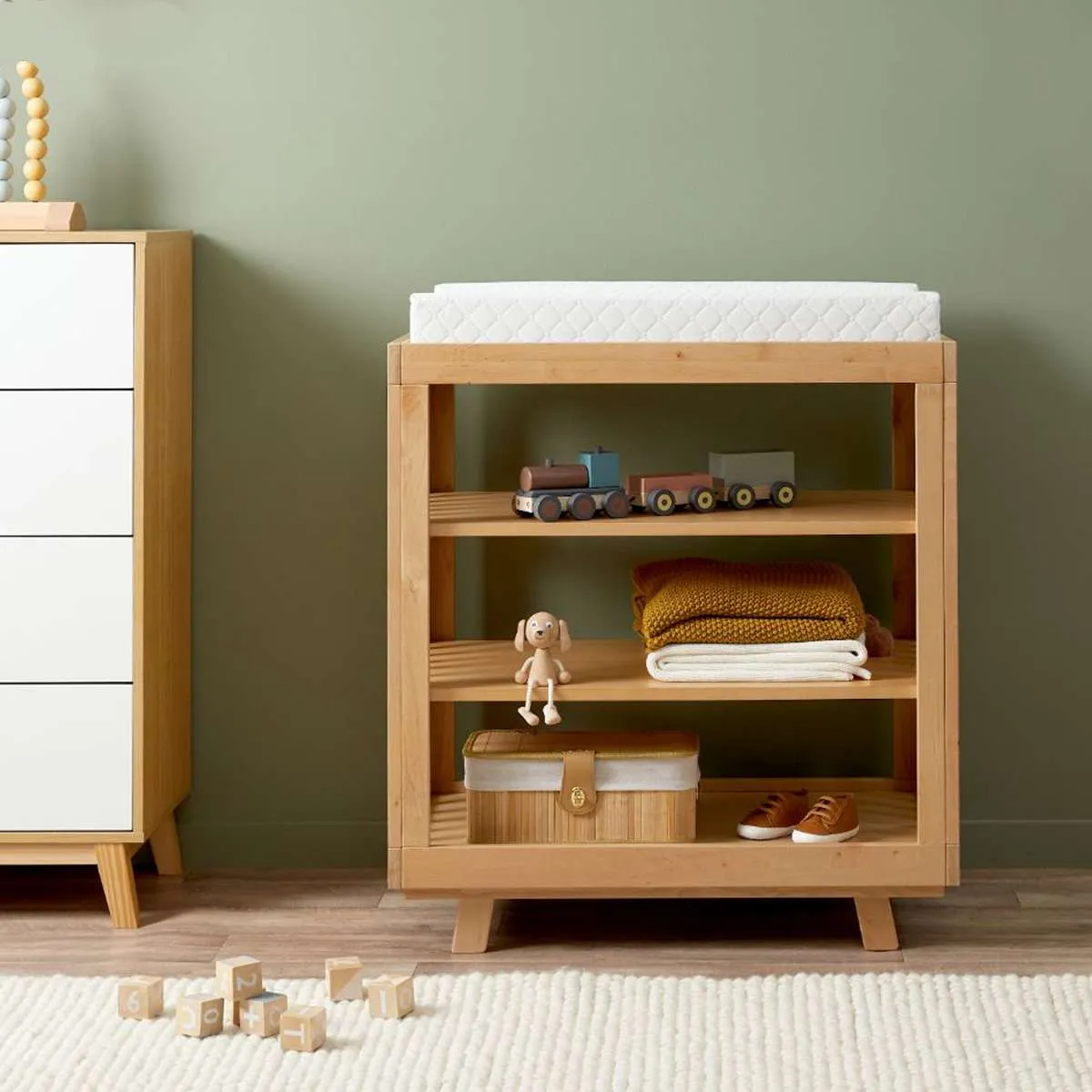 Aspen Black/Natural Six Piece Nursery Set Mocka