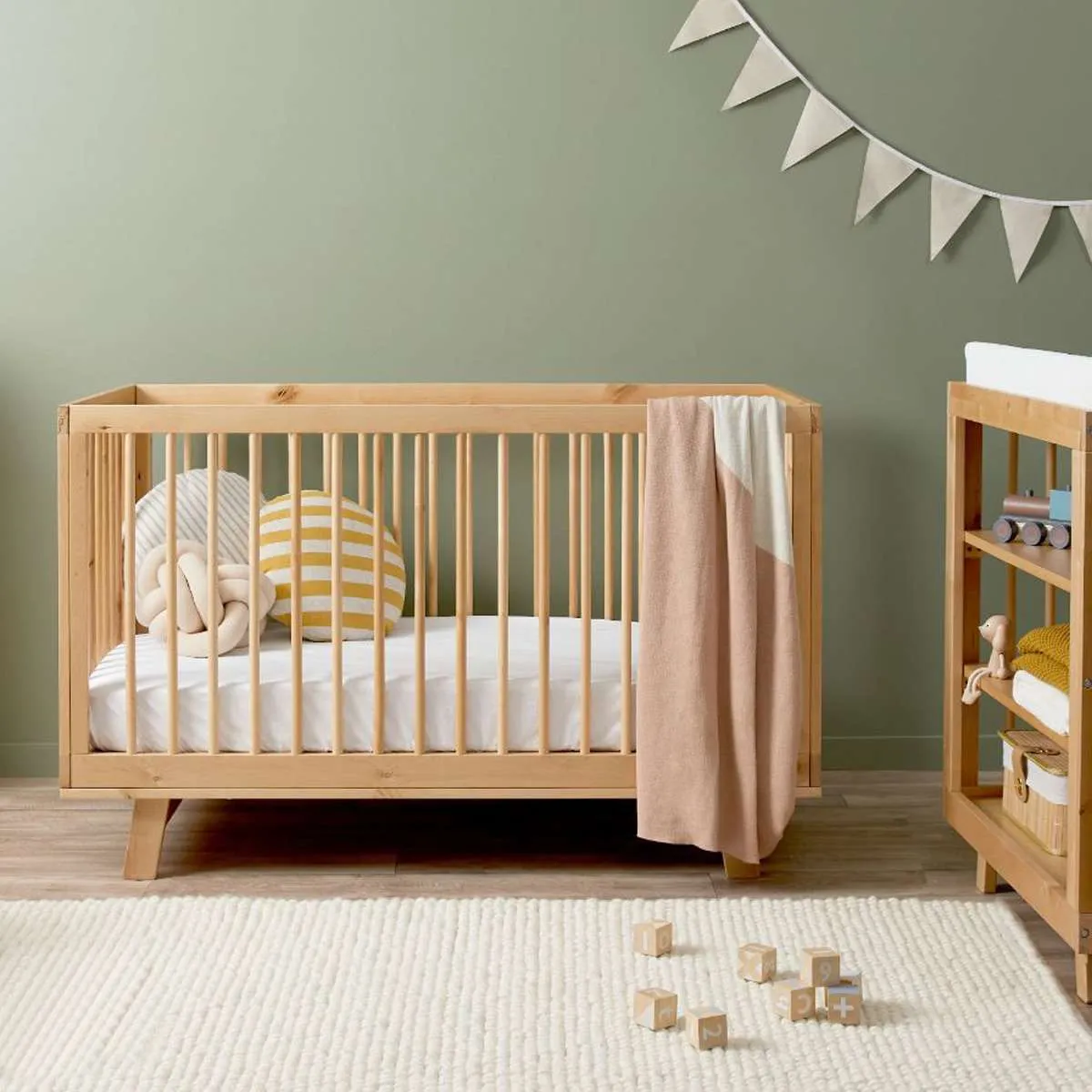 Aspen Natural Four Piece Nursery Set Mocka