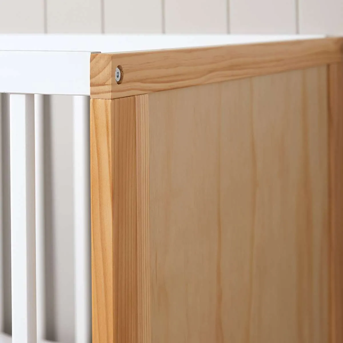 Aspiring Classic Cot - White/Natural Mocka
