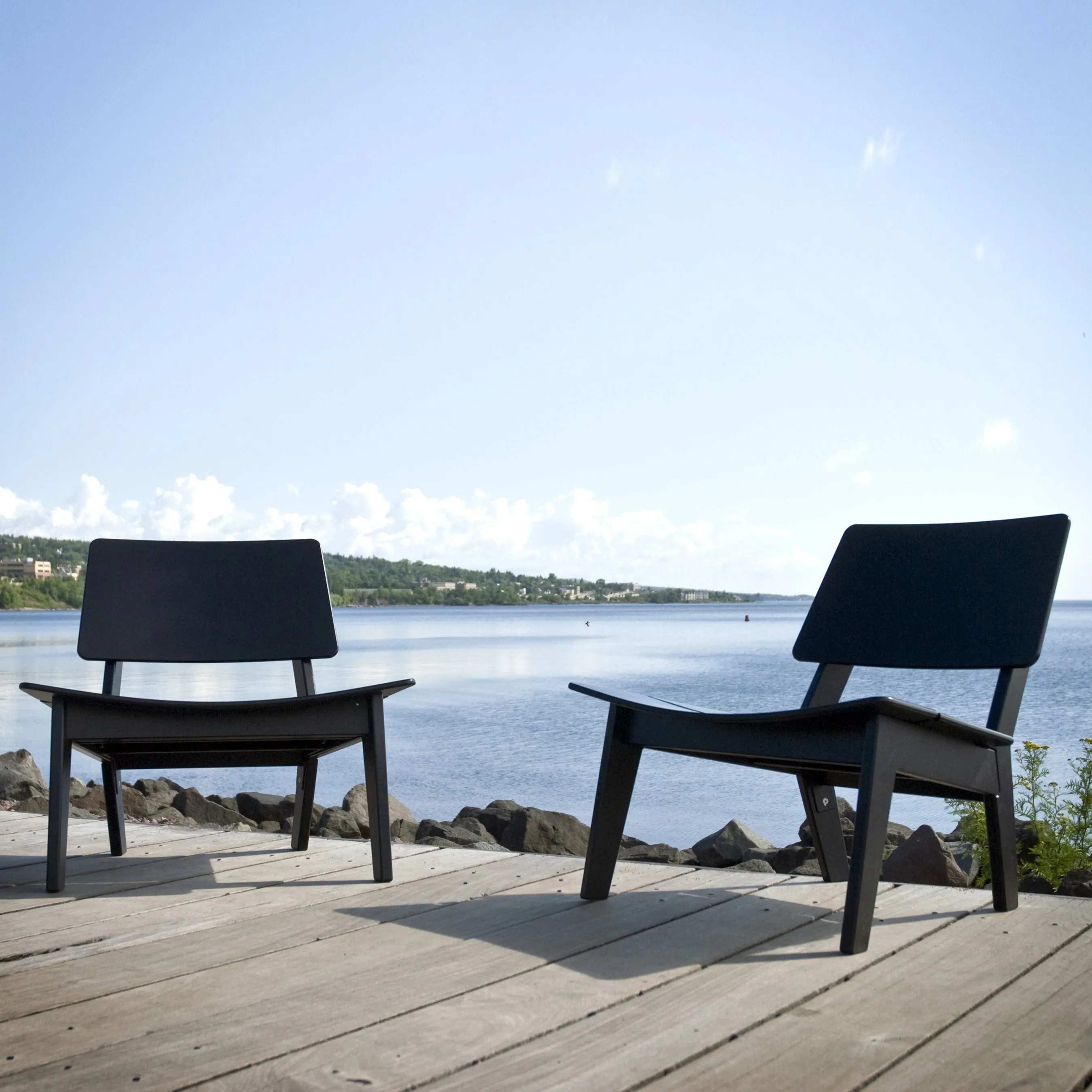 Lago Lounge Chair and Satellite End Table Bundle