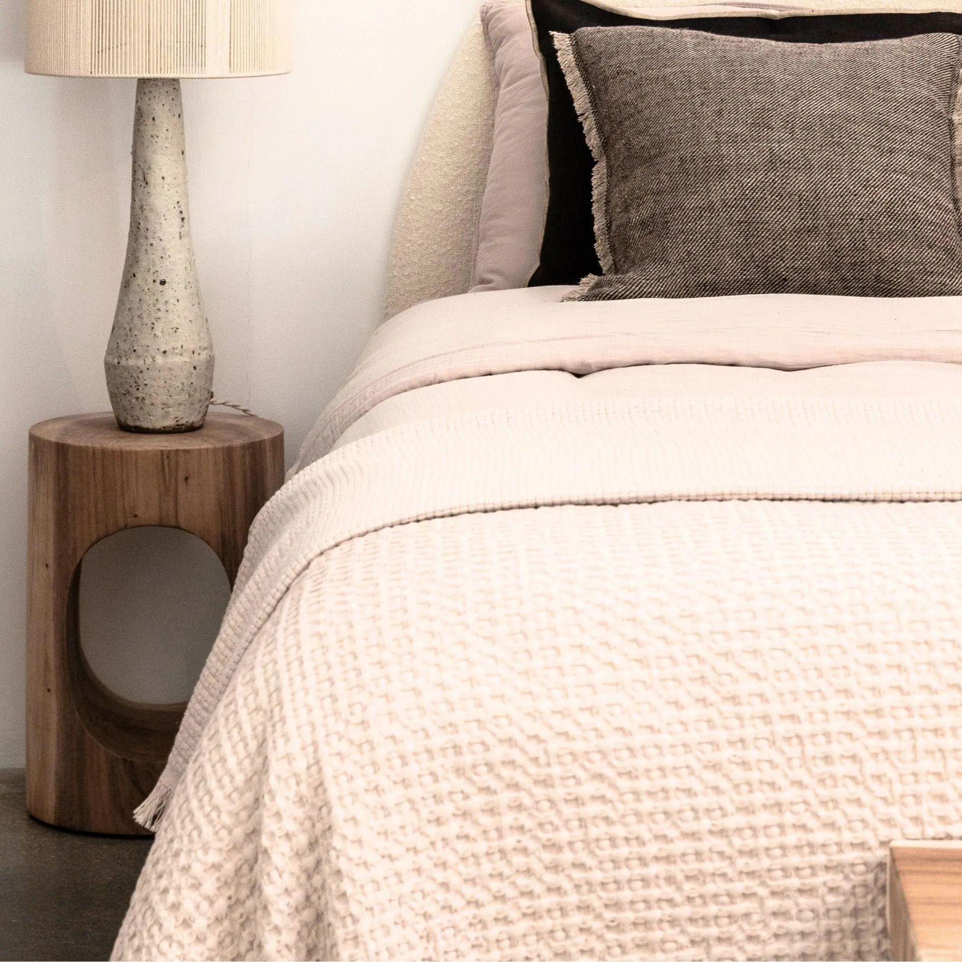 Mungur Side Table | 30x46cm Zoco Home