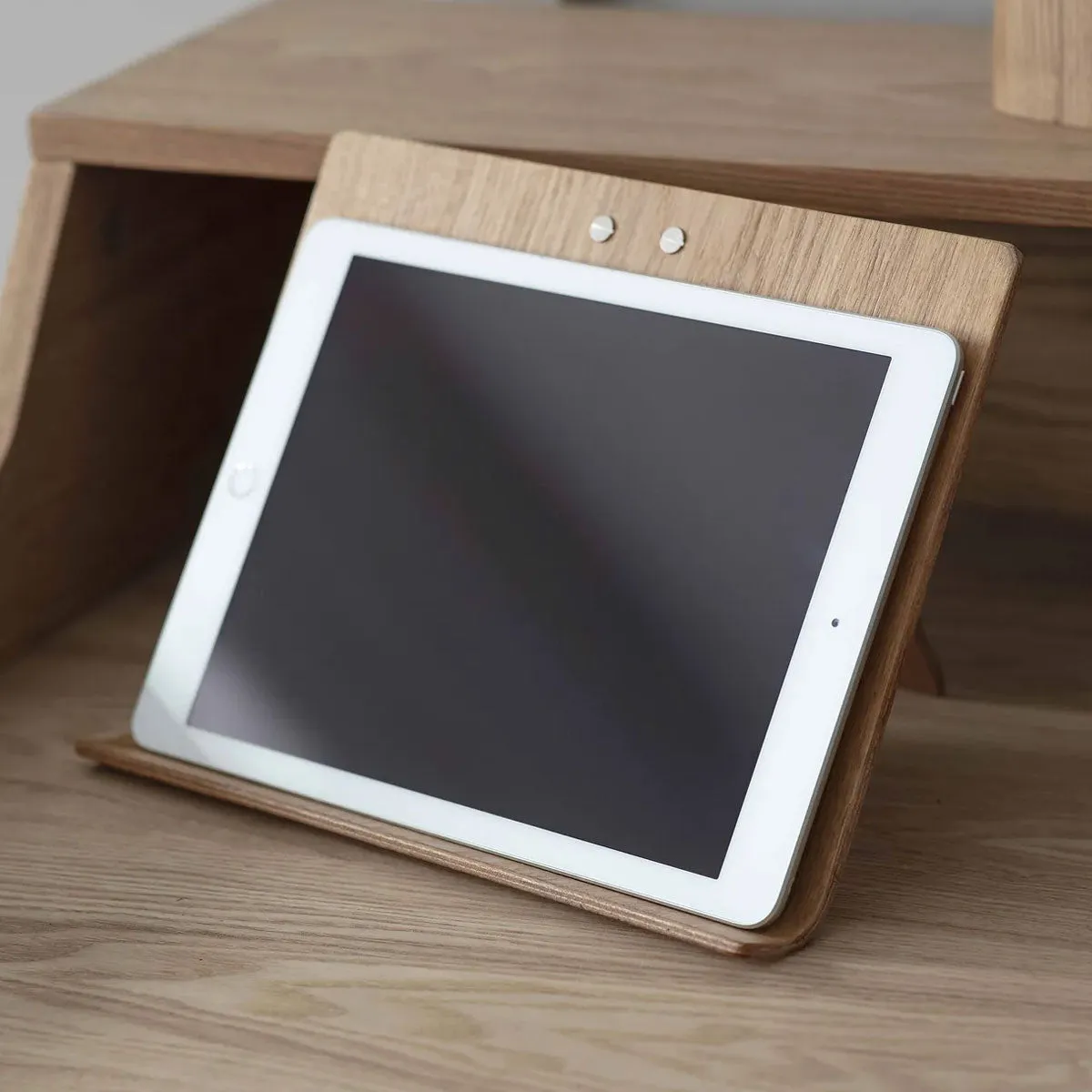 Wooden Tablet Stand Funky Chunky